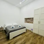 게스트하우스 Boiardo Art House 4*